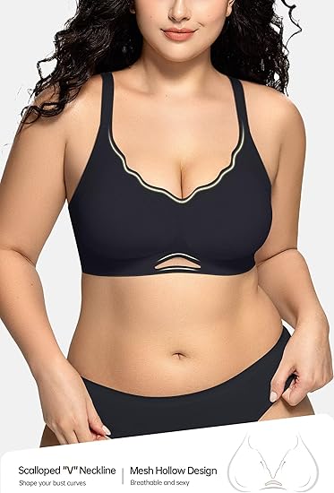 Scalloped Seamless Bra with Breathable Mesh