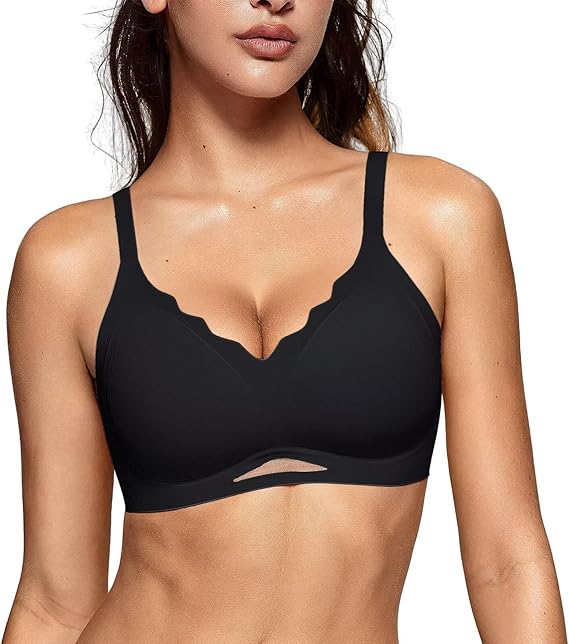 Scalloped Seamless Bra with Breathable Mesh