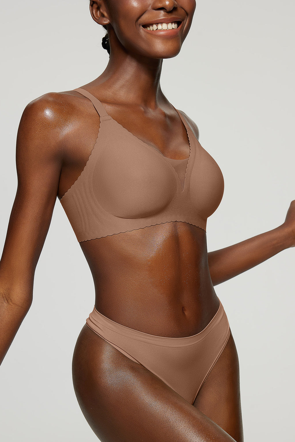 Deep V Mesh Seamless Wireless Bras