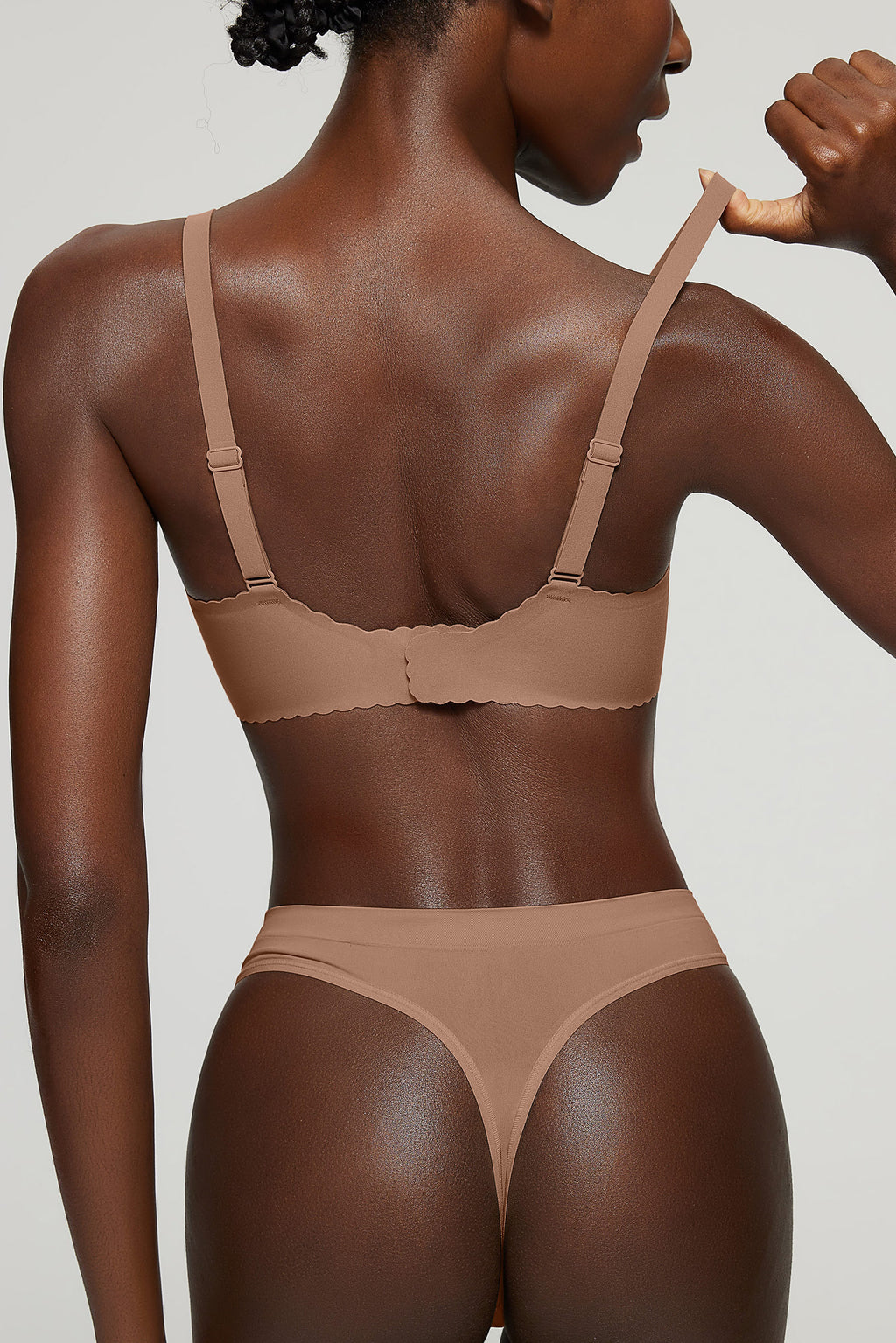 Deep V Mesh Seamless Wireless Bras