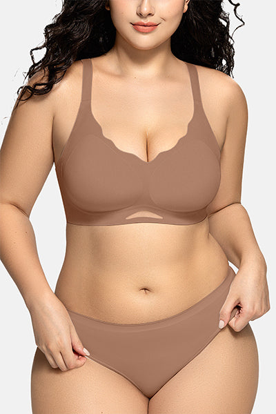 Scalloped Seamless Bra with Breathable Mesh